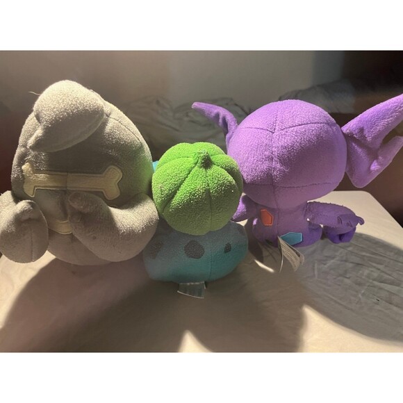 Pokemon plushies - Picture 2 of 2